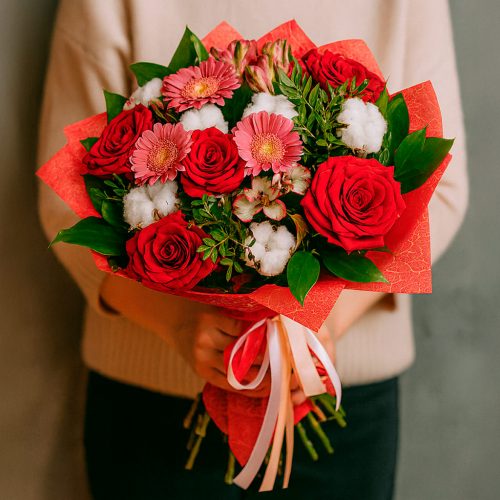 Букет цветов «Праздничный вихрь»